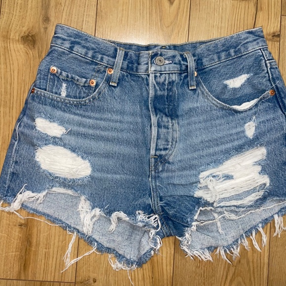 LEVI’S - 501 Jean Shorts - size 27 - Picture 4 of 9